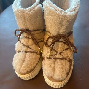 Pajar Ceria Sheepskin Winter Boots Size 39 8-8.5 Excellent Condition